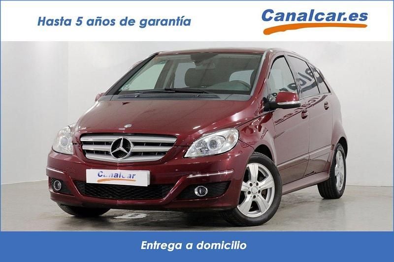 Usado Mercedes B200 140 CV (102 kW) 2009 Granate Monovolumen