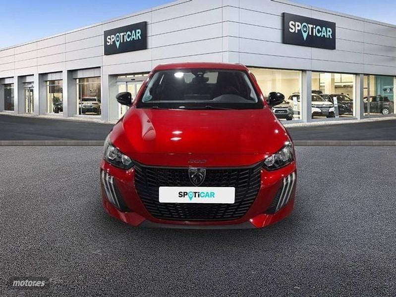Usado Peugeot 208 Active 100 CV (73 kW) 2024 Rojo Utilitario