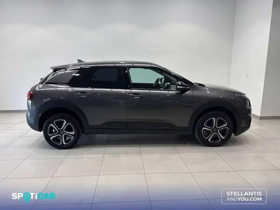 Usado Citroën C4 Cactus Feel 110 CV (80 kW) 2020 Gris Utilitario