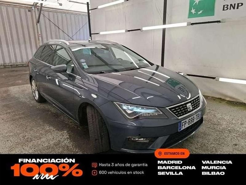 Usado Seat Leon XCELLENCE 150 CV (110 kW) 2020 Gris Familiar