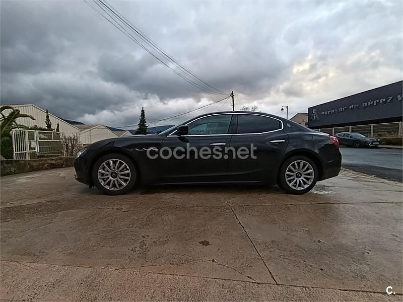 Usado Maserati Ghibli 275 CV (202 kW) 2014 Negro Berlina