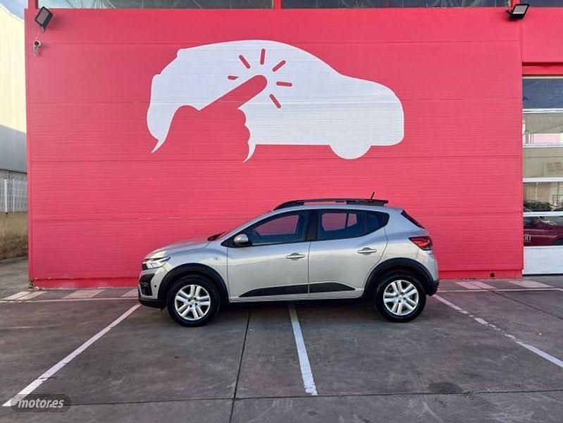 Usado Dacia Sandero Expression 91 CV (66 kW) 2024 Gris