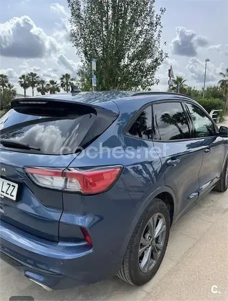 Usado Ford Kuga ST-Line X 120 CV (88 kW) 2022 Azul SUV