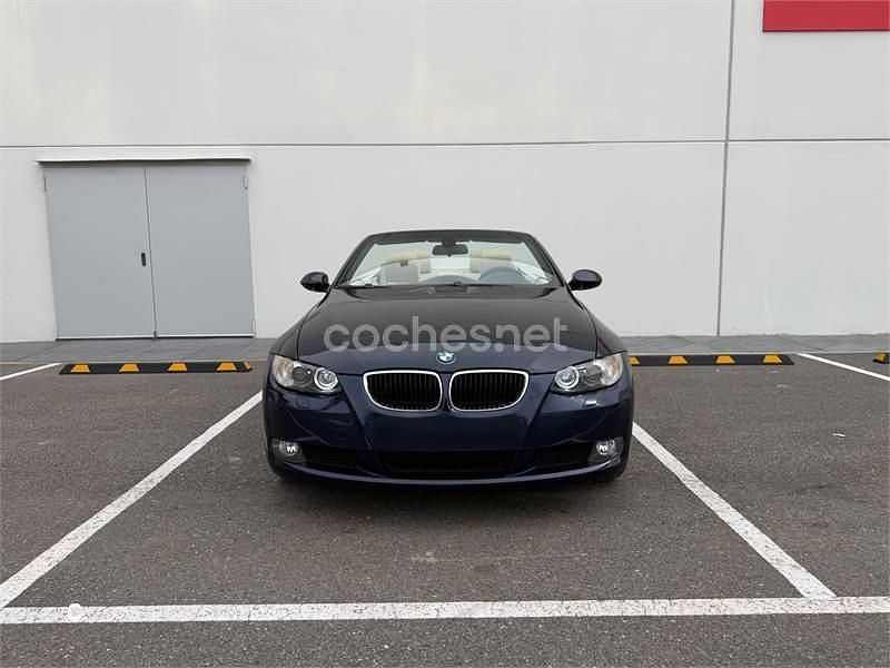 Usado BMW 320 Cabriolet 170 HP (125 kW) 2007 Azul Cabrios