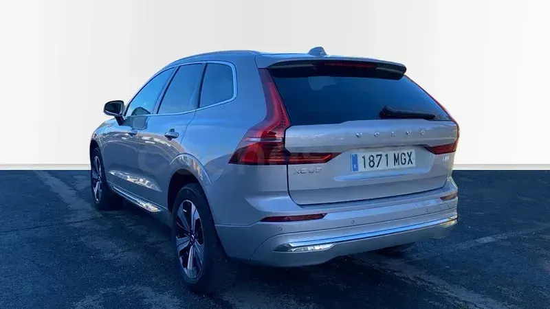 Usado Volvo XC60 Ultimate 351 CV (258 kW) 2023 Plateado SUV
