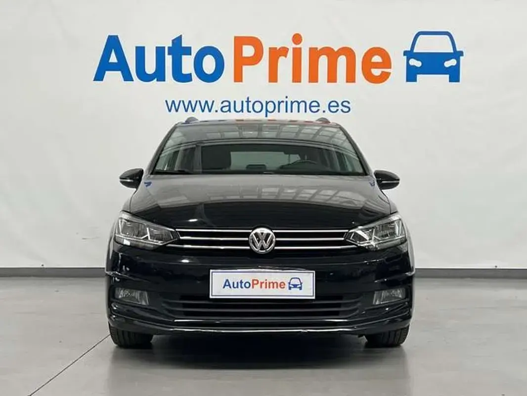 Usado VW Touran Business 116 CV (85 kW) 2017 Negro Monovolumen