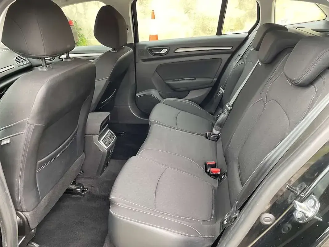 Usado Renault Mégane IV Business 160 CV (117 kW) 2021 Utilitario
