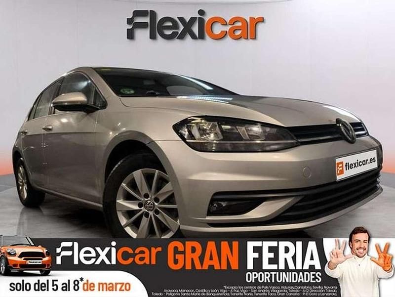 Usado VW Golf VII Advance 116 CV (85 kW) 2018 Gris Utilitario