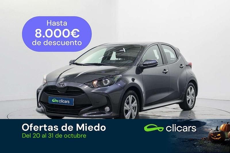 Gris Usado 2024 Toyota Yaris Hybrid Active Utilitario | 18.190 € (Super precio) - Imagen 1/4