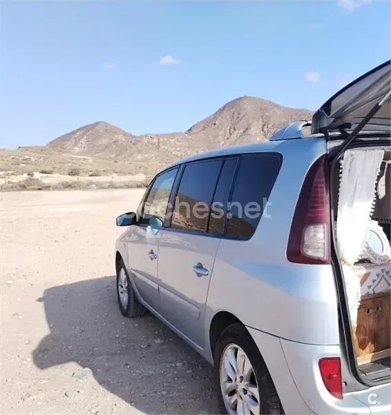 Usado Renault Espace Dynamique 150 CV (110 kW) 2006 Gris / plata Monovolumen