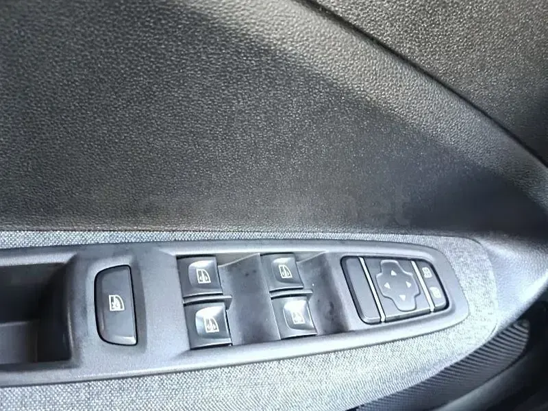 Usado Renault Zoe Business 80 kW (109 CV) 2020 Eléctrico Utilitario