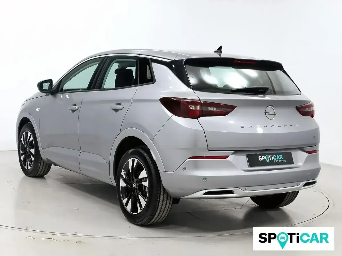 Usado Opel Grandland X Design & Tech 131 CV (96 kW) 2022 Gris SUV
