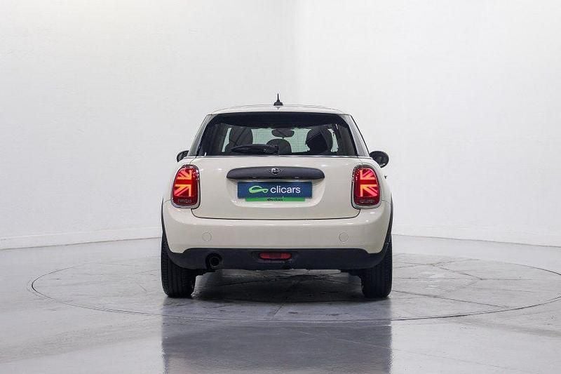 Usado Mini ONE 102 CV (75 kW) 2019 Blanco Utilitario