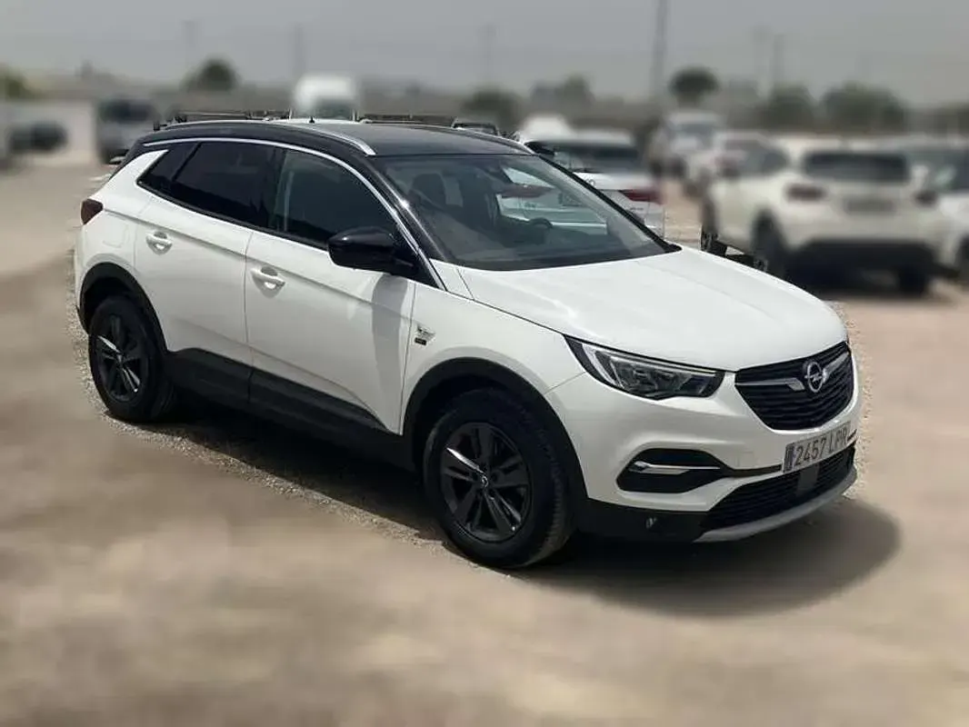 Usado Opel Grandland X Ultimate 131 CV (96 kW) 2021 Blanco SUV