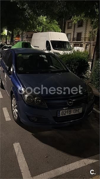Usado Opel Astra Cosmo 150 CV (110 kW) 2005 Azul Berlina