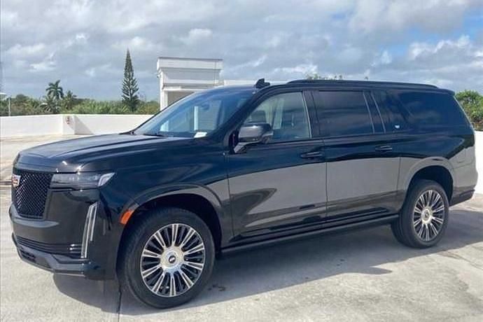 Usado Cadillac Escalade 426 CV (313 kW) 2021 Negro SUV