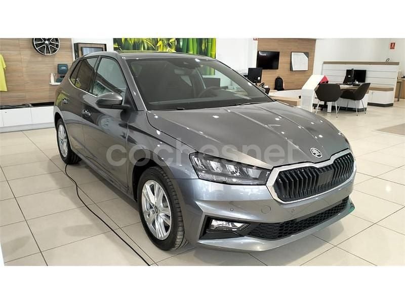 Gris / plata Nuevo 2025 Skoda Fabia Utilitario | 21.990 € (Precio justo) - Imagen 1/4