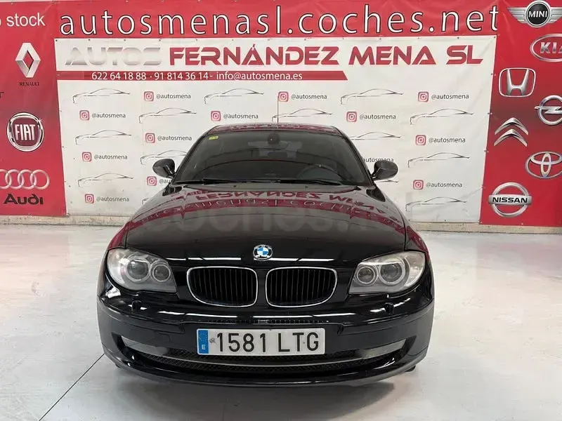 Usado BMW 118 143 CV (105 kW) 2011 Negro Utilitario