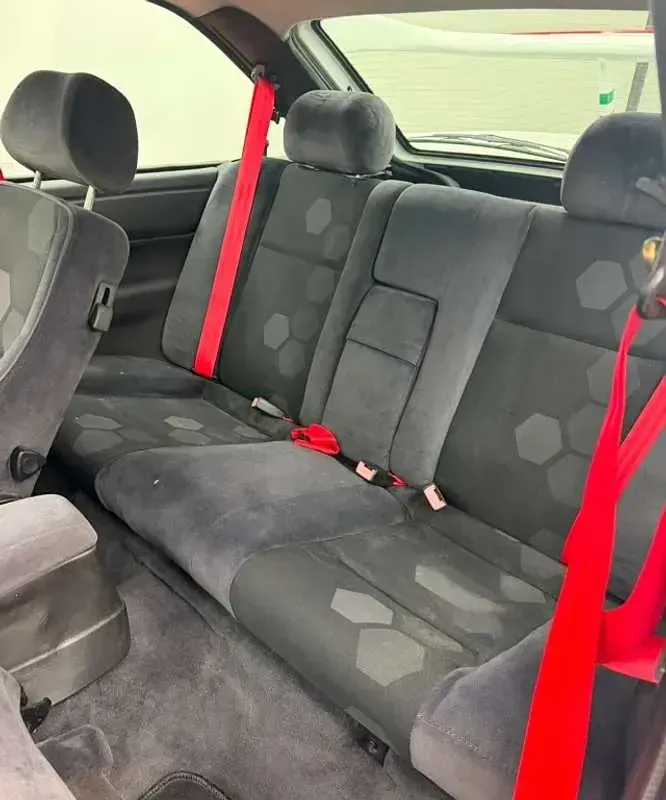 Usado Ford Escort 226 CV (166 kW) 1995 Blanco Utilitario