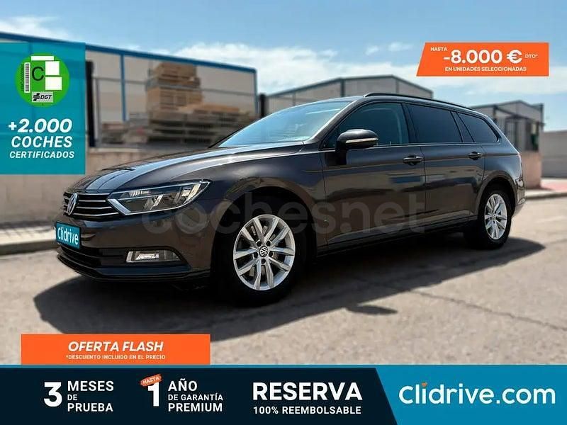 Usado VW Passat Advance 150 CV (110 kW) 2015 Negro Familiar