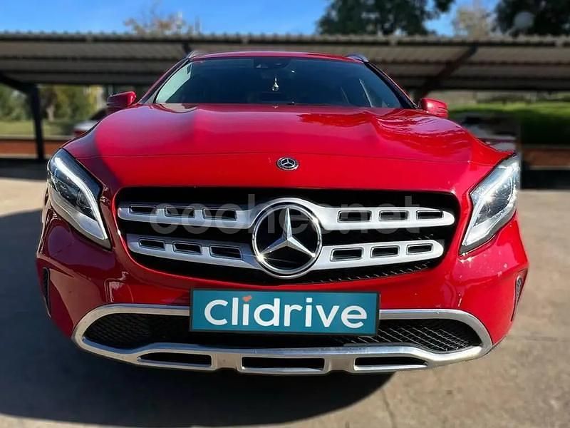 Usado Mercedes GLA200 136 CV (100 kW) 2017 Rojo SUV