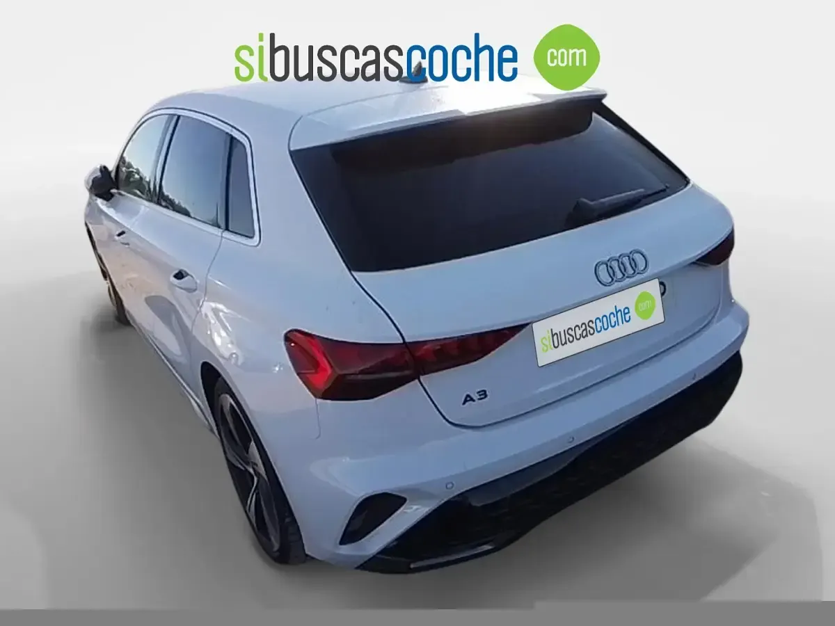 Usado Audi A3 S-Line 150 CV (110 kW) 2025 Blanco