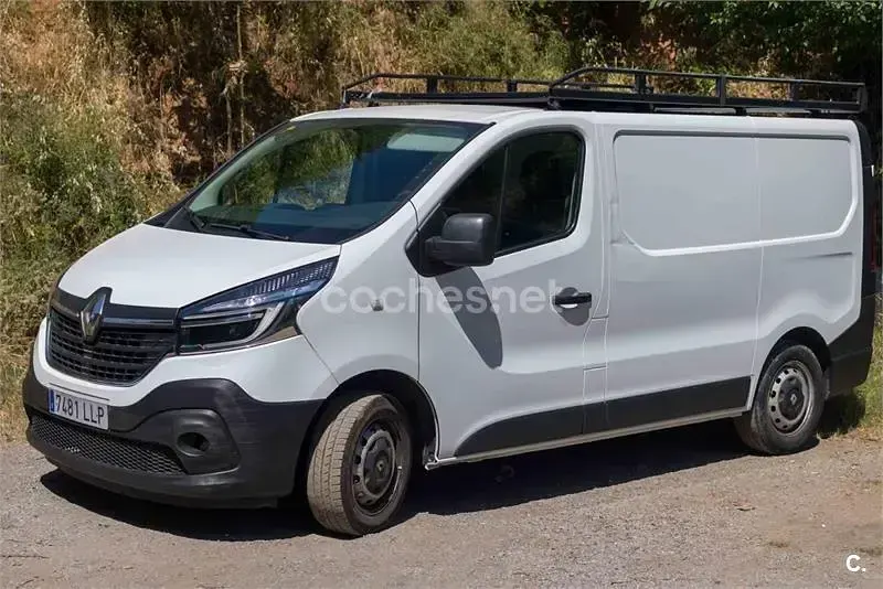 Usado Renault Trafic LIMITED 120 CV (88 kW) 2020 Blanco Monovolumen