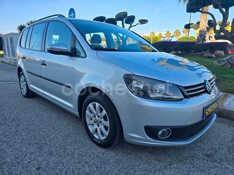 Gris / plata Usado 2011 VW Touran Advance Monovolumen | 9900 € (Precio justo) - Imagen 1/4