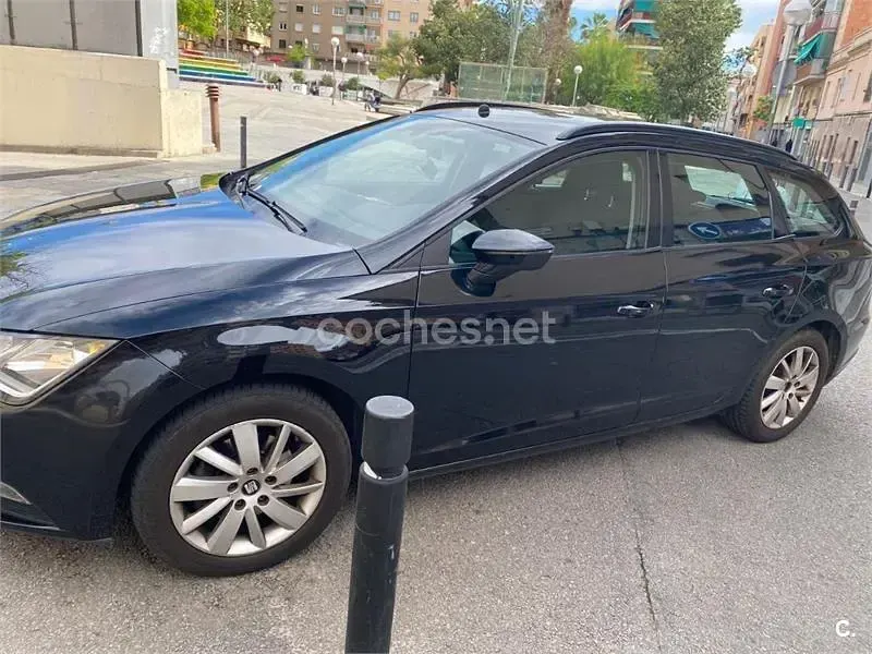 Usado Seat Leon ST Style 150 CV (110 kW) 2016 Negro Familiar
