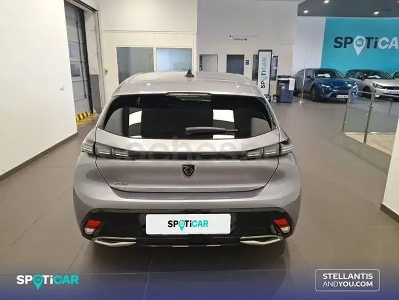Usado Peugeot 308 Allure 130 CV (95 kW) 2024 Gris / plata Berlina