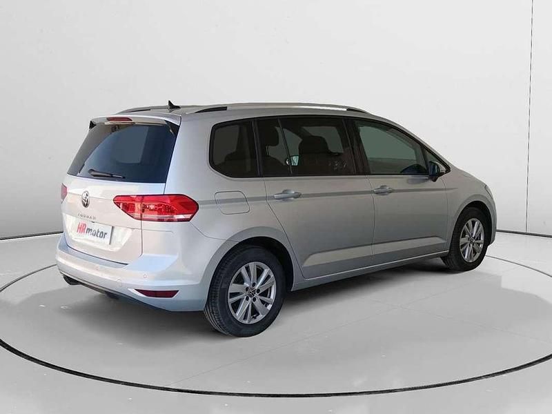 Usado VW Touran Advance 151 CV (111 kW) 2023 Gris Monovolumen