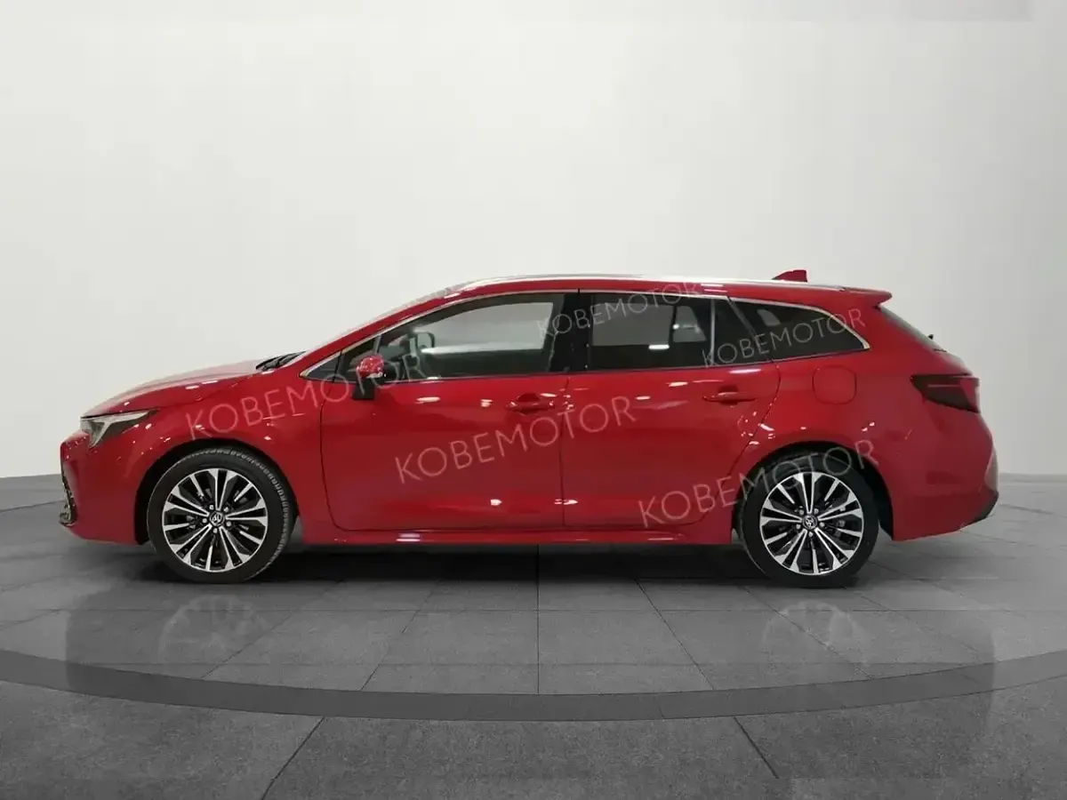 Nuevo Toyota Corolla Style 178 CV (130 kW) 2025 Rojo Familiar