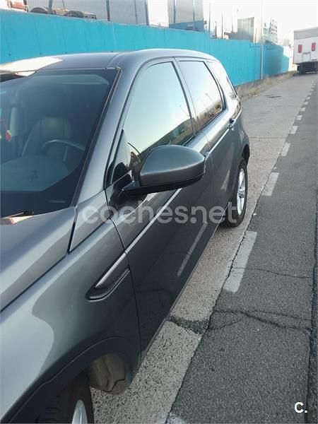 Usado Land Rover Discovery Sport SE 180 CV (132 kW) 2015 Gris / plata SUV