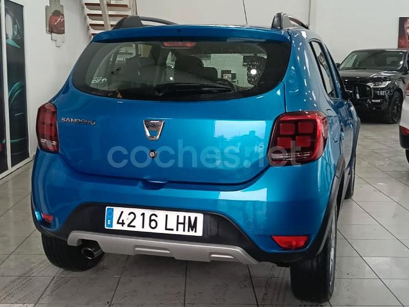 Usado Dacia Sandero Comfort 90 CV (66 kW) 2020 Azul Berlina