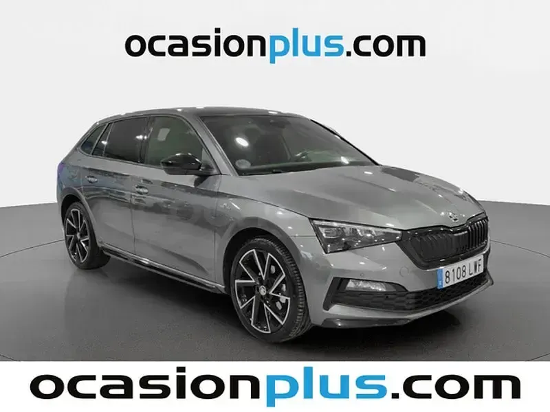 Usado Skoda Scala Monte Carlo 150 CV (110 kW) 2022 Gris / plata Utilitario