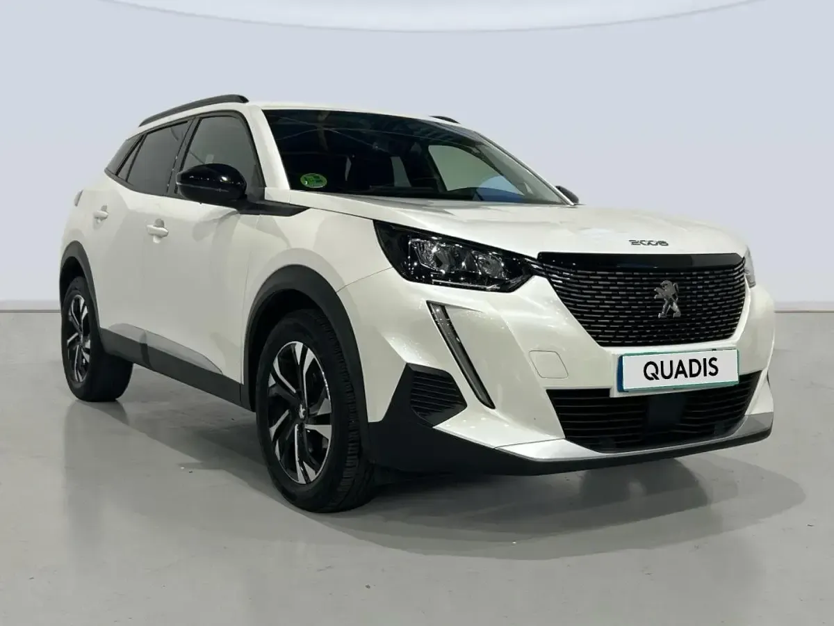 Usado Peugeot 2008 Allure 101 CV (74 kW) 2022 Blanco SUV