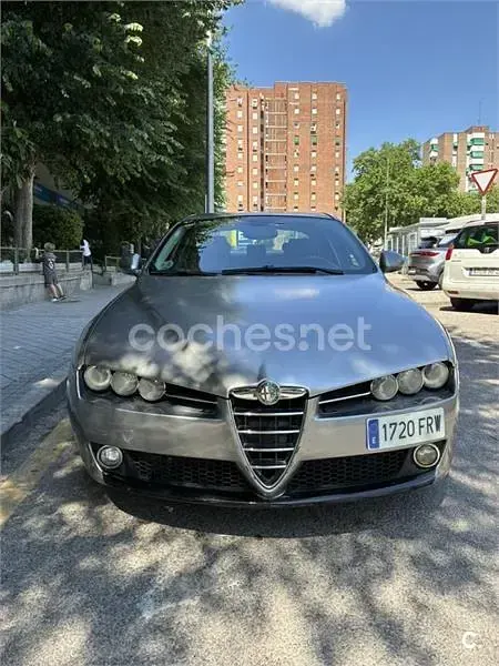 Usado Alfa Romeo 159 120 CV (88 kW) 2007 Gris / plata Berlina