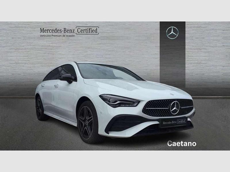 Usado Mercedes CLA250e Shooting Brake 218 CV (160 kW) 2024 Blanco Familiar