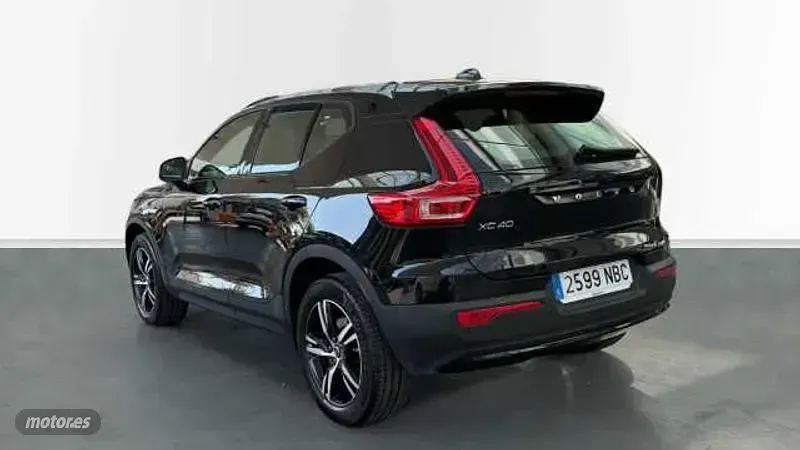 Usado Volvo XC40 Plus 2025 Negro SUV