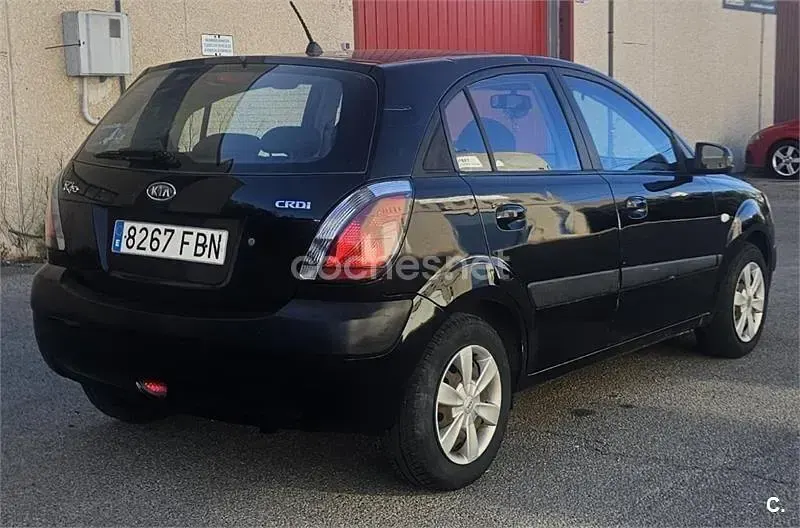 Usado Kia Rio EX 110 CV (80 kW) 2007 Negro Berlina