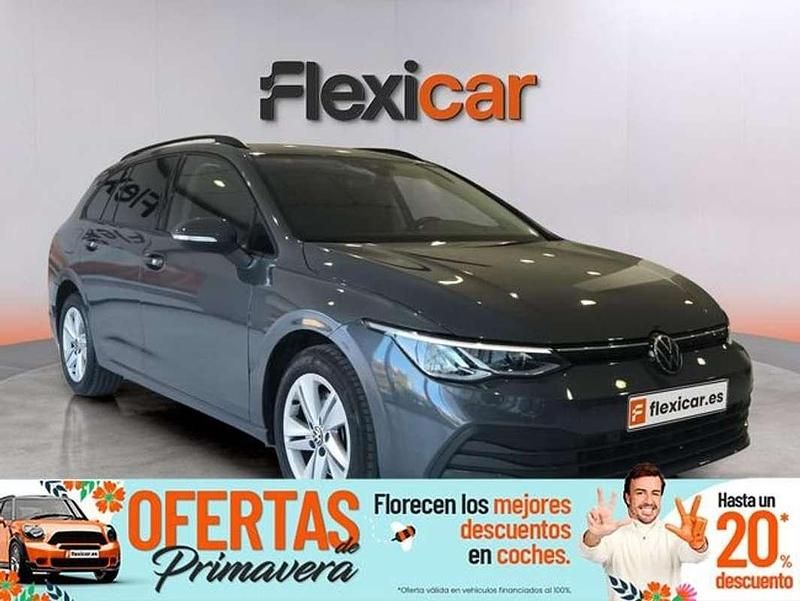 Usado VW Golf VIII Life 116 CV (85 kW) 2021 Gris Familiar