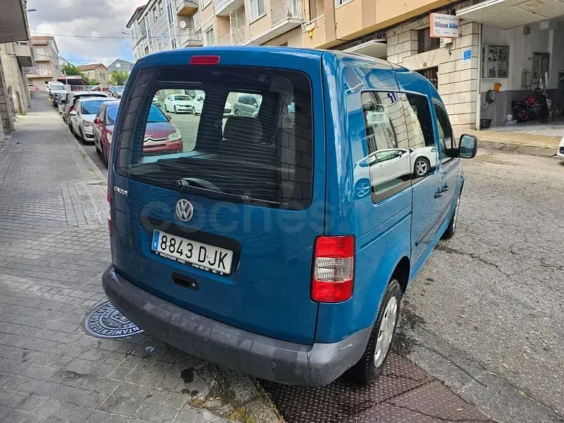 Usado VW Caddy Life 104 CV (76 kW) 2005 Azul Monovolumen