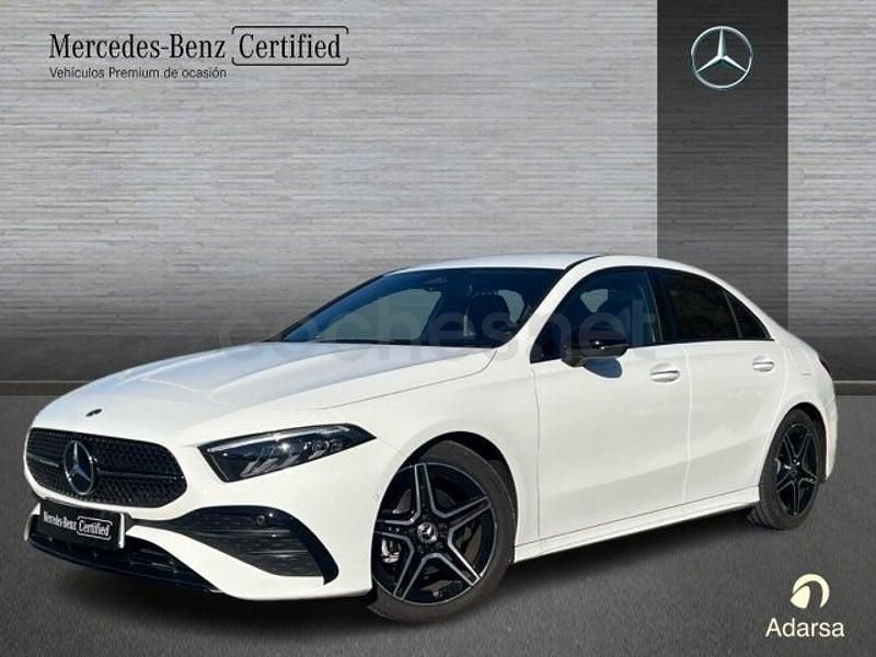 Blanco Usado 2024 Mercedes A200 AMG line Berlina | 36.900 € (Precio justo) - Imagen 1/4