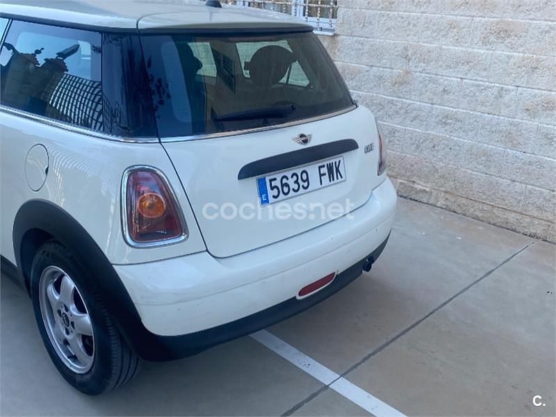 Usado Mini ONE 90 CV (66 kW) 2007 Blanco Utilitario