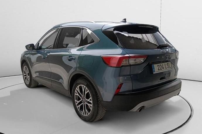 Usado Ford Kuga Titanium 225 CV (165 kW) 2021 SUV