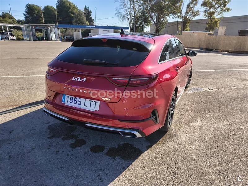 Käytetty Kia ProCeed GT-Line 160 HP (117 kW) 2021 Punainen Farmari