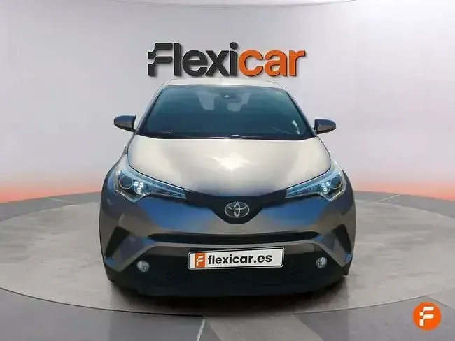 Usado Toyota C-HR Advance 122 CV (89 kW) 2019 Gris SUV