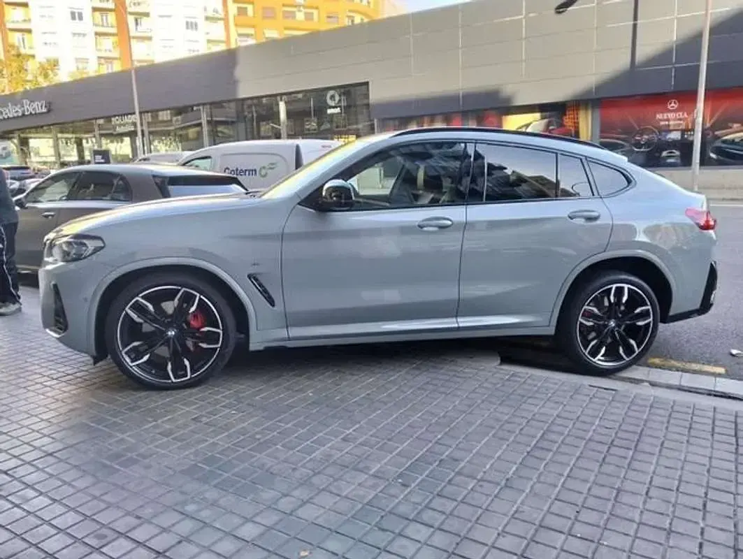 Usado BMW X4 M Sport 360 CV (264 kW) 2022 Gris SUV