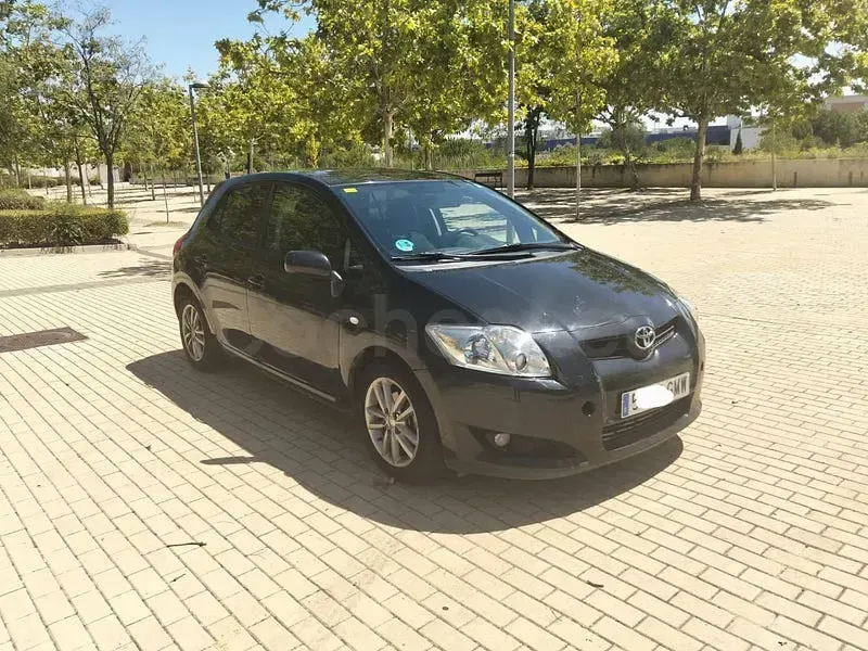 Usado Toyota Auris Active 101 CV (74 kW) 2009 Negro Utilitario