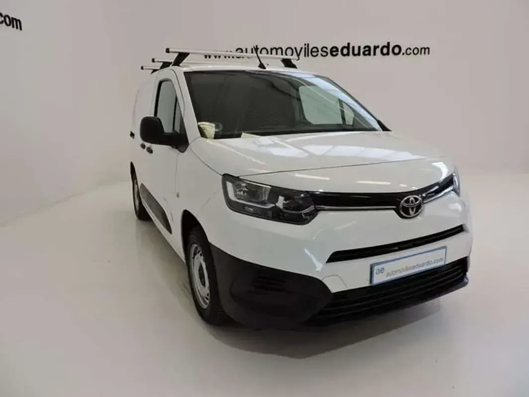 Usado Toyota Proace City City 75 CV (55 kW) 2021 Blanco Monovolumen